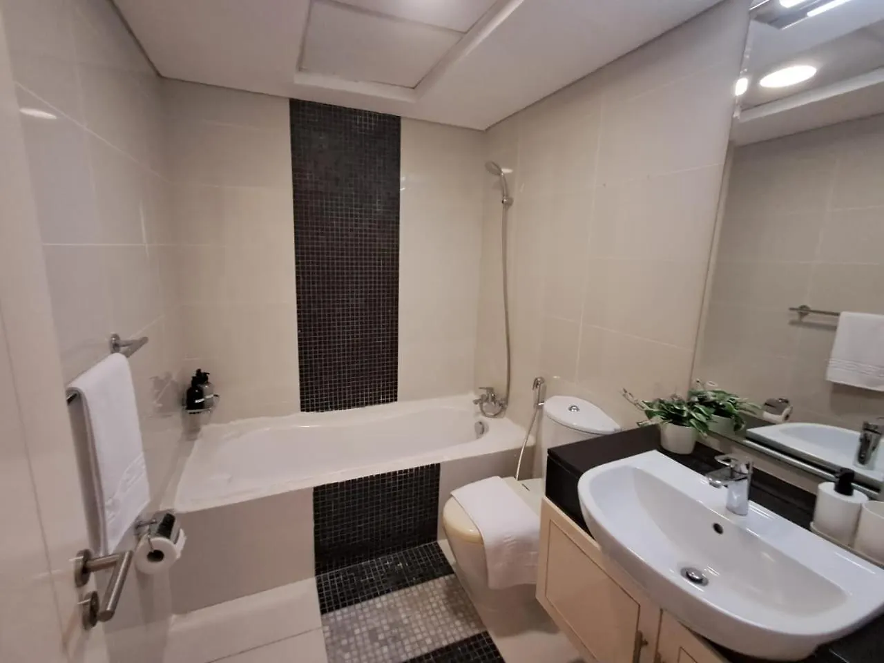 Apartmán Elegant 1Bdr For Business Travelers And Families In The Heart Of Reem Island Abú Dhabí