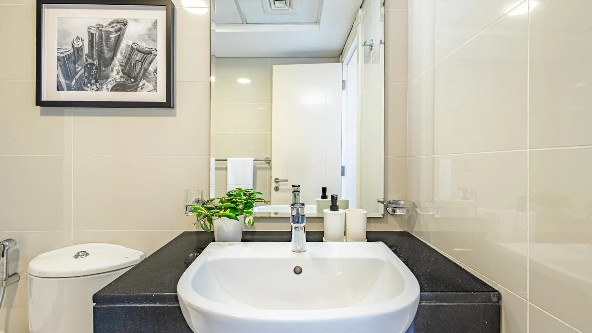 Apartmán Elegant 1Bdr For Business Travelers And Families In The Heart Of Reem Island Abú Dhabí